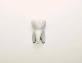 如果根管治療後不做牙冠，你的牙齒會……